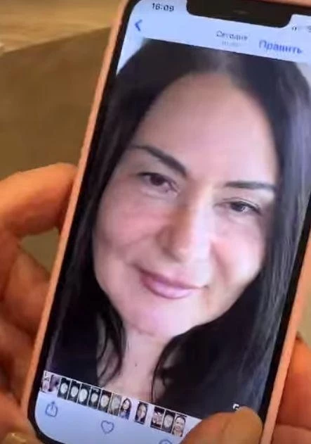 Оксана Самойлова показала, как помолодела ее мать после пластики лица