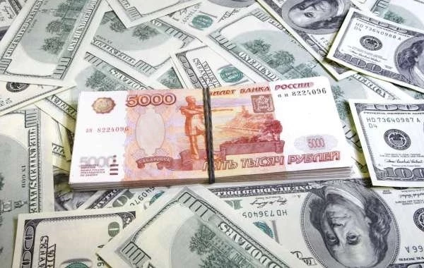 В Кремле объявили об отсутствии беспокойства по поводу курса рубля 