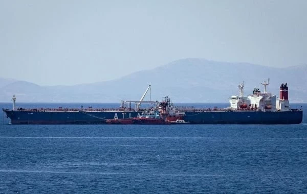 Bloomberg: потолок цен на российскую нефть не работает 