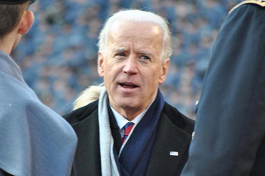 Джо Байден пошел макроновским путем позора