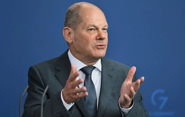 Шольц заявил о готовности продолжить переговоры с Путиным 