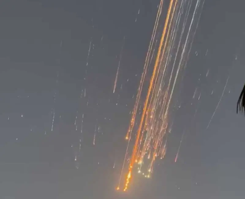 Запуски New Glenn и SpaceX Starship: космический аппарат Маска потерпел крушение, испытания ракеты Безоса были более успешными