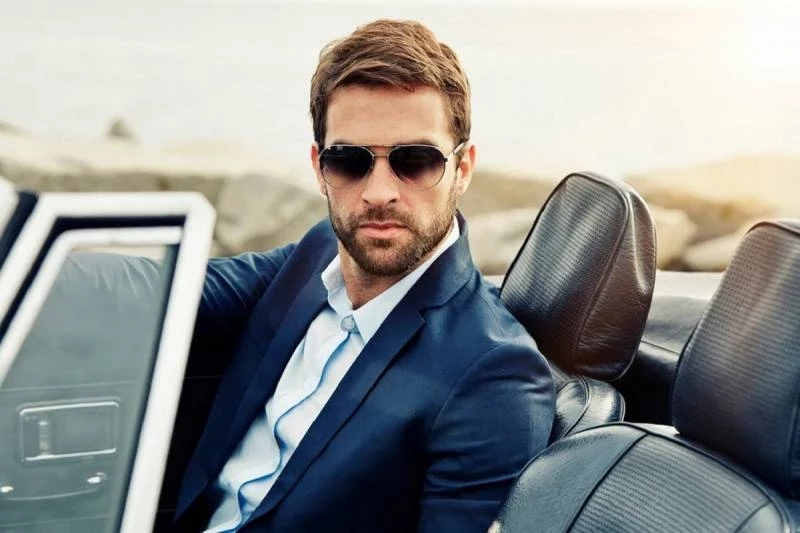 Поздравить Антона 30 января с именинами можно красочными открытками со стихами