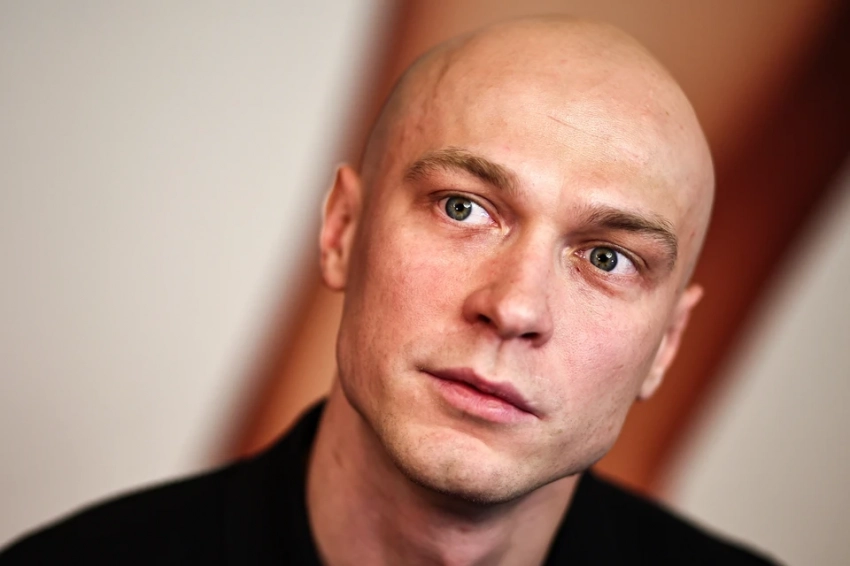 Сколько зарабатывает самый популярный актер России: Гонорары Юры Борисова выросли в два раза