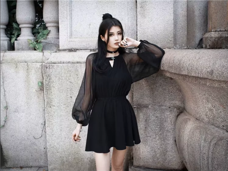 Как не испортить праздник 14 февраля: 5 вещей, которые не стоит надевать в День всех влюбленных