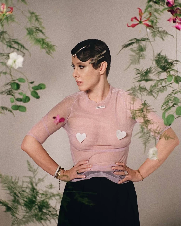 Собчак в День влюбленных снялась в прозрачном топе без нижнего белья