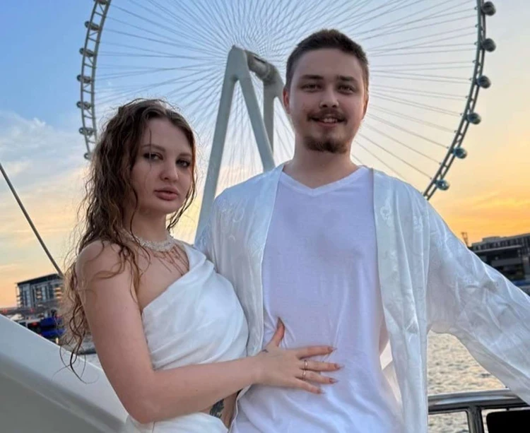 Сын Наташи Королевой показал опухшую жену-стриптизершу после тяжелой операции