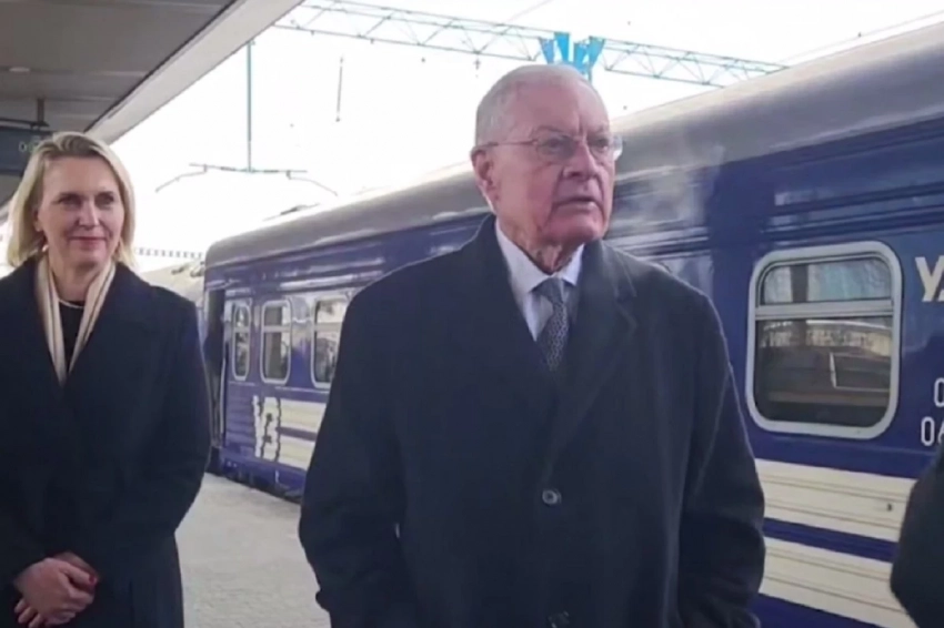 Келлог собирается донести до Трампа позицию Киева