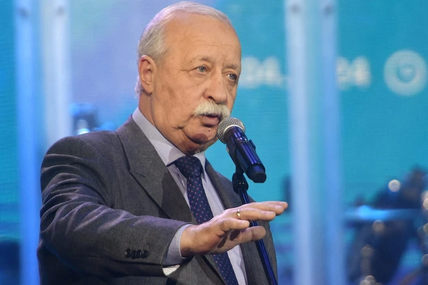 Сбежавший с шоу «Что было дальше?» Якубович объяснил свой поступок: «Их сбить можно в одну секунду»