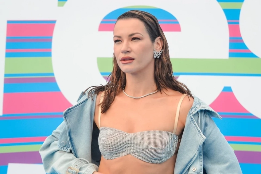 Беременная Галич проплыла через пролив Дрейка, поедая вяленую рыбу: «Возвращалась с пластырями от укачивания»