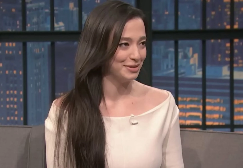 Майки Мэдисон рассказала, как праздновала Масленицу с Юрой Борисовым и Марком Эйдельштейном