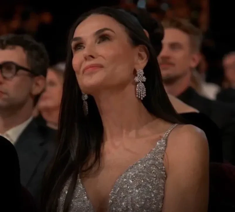 В сети считают, что Деми Мур "повторила" судьбу своей героини из "Субстанции"