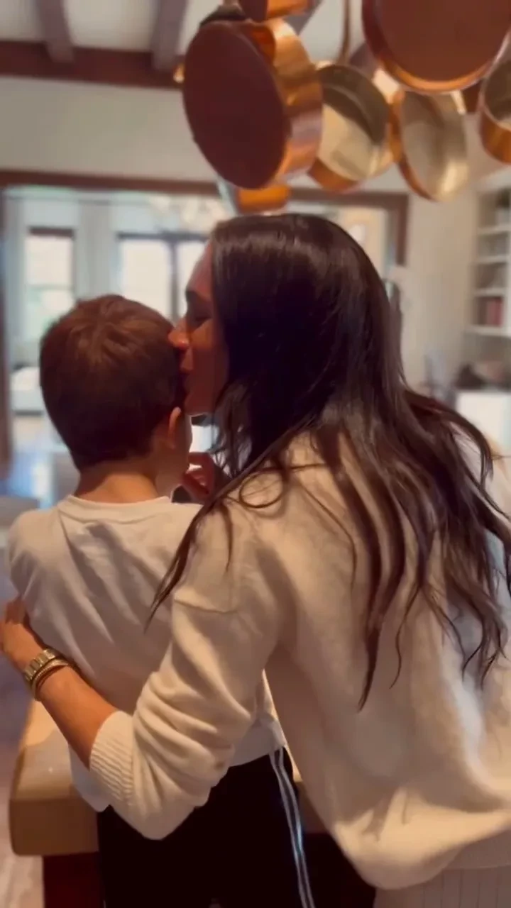 Меган Маркл опубликовала видео с детьми