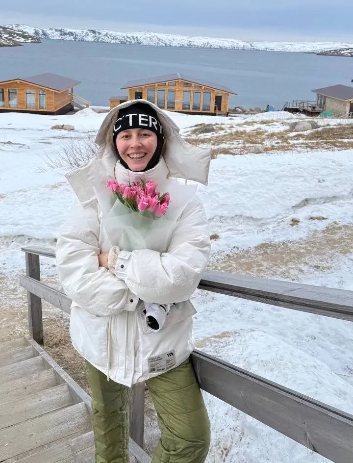 На Алтае, на Териберке и в камере: как Настя Ивлеева, Стеша Маликова и Саша Митрошина провели 8 Марта