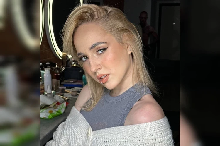 «Это реально я?!»: двойник Клавы Коки поразила певицу. Рассказываем, кто эта девушка