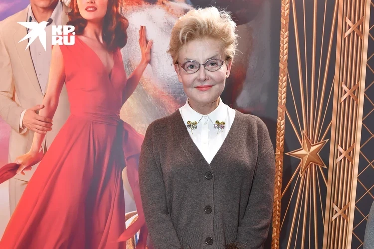 Малышева, Тимати, Собчак и А4 потеряли миллионы рублей на попытке стать бизнесменами