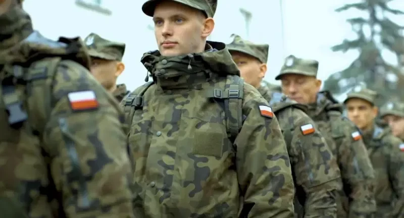 «Из меня выйдет разве что пушечное мясо»: в Польше стремятся набрать миллионы резервистов