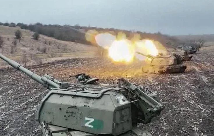 Юрий Подоляка в свежей сводке от 02.04.2025 сообщил о том, что ВС РФ ведут бои за гору Белая