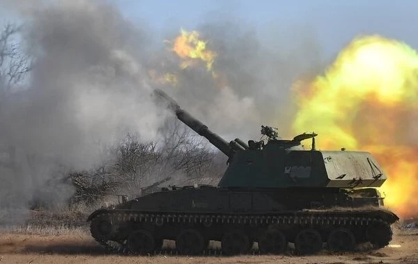 Юрий Подоляка в свежей сводке от 09.04.2025 сообщил о том, что ВС РФ ведут тяжёлые бои в приграничье Курской области