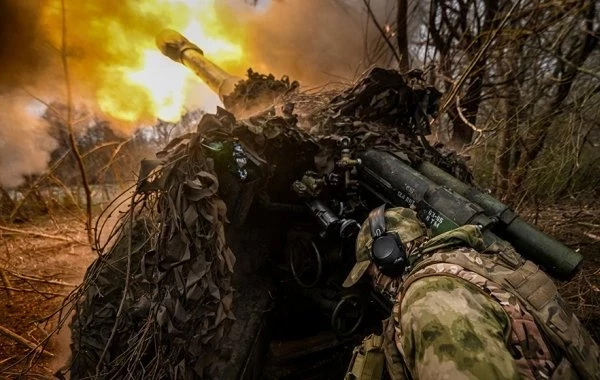 Юрий Подоляка в последней сводке СВО от 13 апреля сообщил о том, что ВС РФ ведут бои на окраинах Новомихайловки