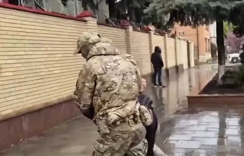 Сотрудники ФСБ задержали в Пятигорске уроженца Центральной Азии, готовившего теракт в досуговом центре