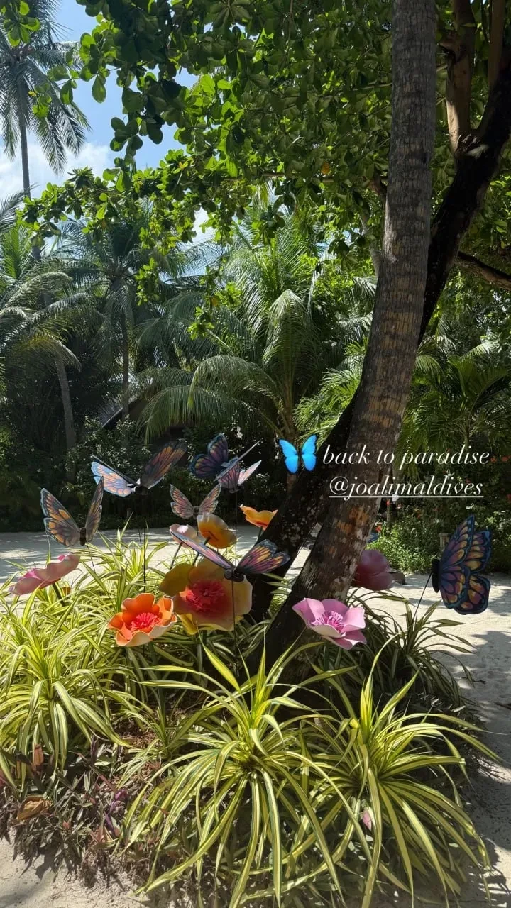 Елена Перминова опубликовала новые фотографии с Тарасом Романовым с отдыха на Мальдивах