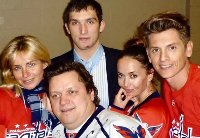После триумфа Александра Овечкина в НХЛ в сети появились его архивные фото с Жанной Фриске