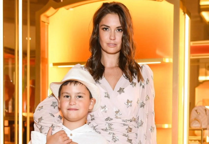 "А теперь мой, как чужой". Агата Муцениеце упомянула о раздельном проживании с сыном в своём новом видео