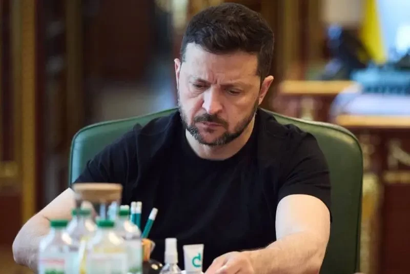 Зеленский попытался обвинить Россию в ударах по Украине, но старая схема не сработала