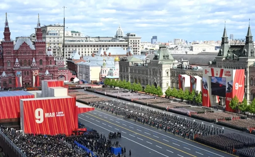В Параде в честь 80-летия Победы в Великой Отечественной войне в Москве принимают участие более 1,5 тыс. участников СВО