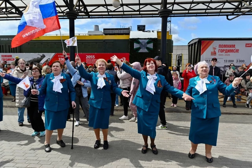 Юго-Восточная железная дорога поддержала акцию «Синий платочек Победы»