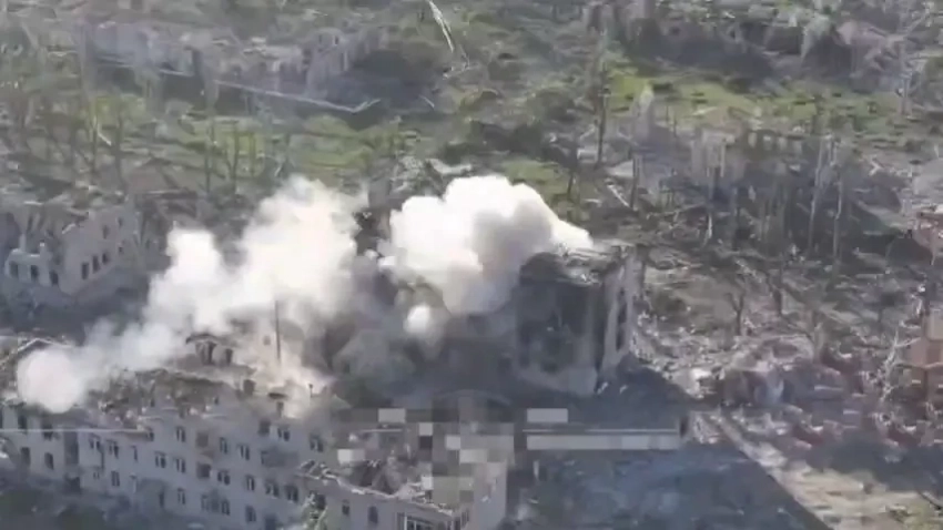 Противник потерял ключевые высоты Часова Яра, под его контролем остаётся менее 10 процентов территории города