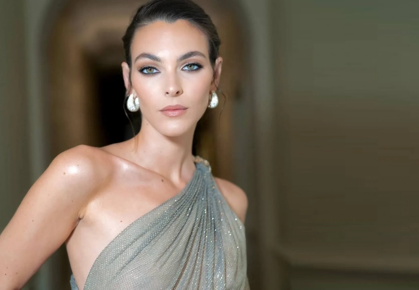 Канны-2025: девушка Леонардо ДиКаприо Виттория Черетти показала образ с красной дорожки