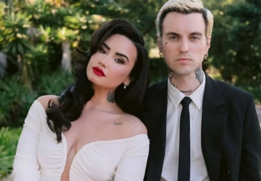 Деми Ловато вышла замуж