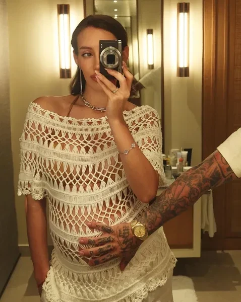 Стал известен пол будущего ребёнка Тимати и Валентины Ивановой