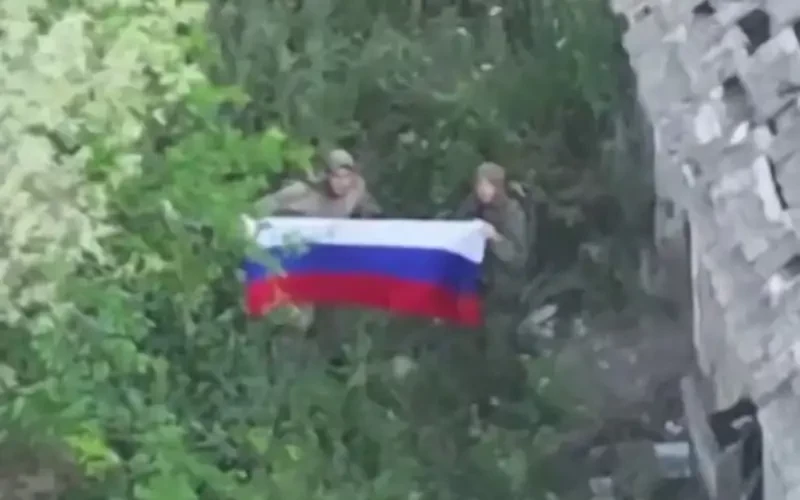 Подоляк всё же может выпить кофе в любой из трёх потерянных Украиной Ялт - в качестве подписанта документа на основе российского меморандума