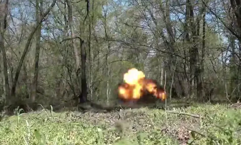 Появляются сообщения о взятии под контроль ВС РФ первого населённого пункта в Днепропетровской области - села Дачное