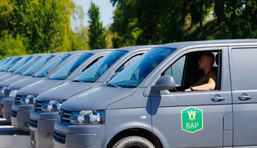 Новая цель для ВС России: штурмовики ВСУ получили новые микроавтобусы Volkswagen