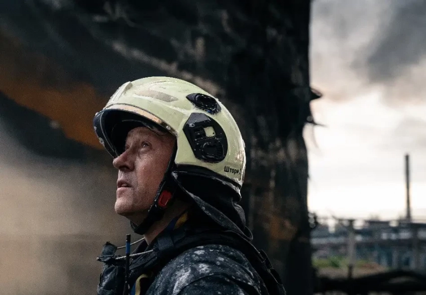 «Работы по уборке завершены, НПЗ нема» - жители Кременчуга комментируют сообщения местных властей о «завершении работ» по ликвидации последствий ударов