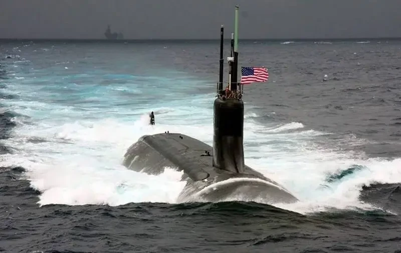 Трамп принял решение ответить на пост Медведева отправкой двух атомных субмарин «поближе к России»