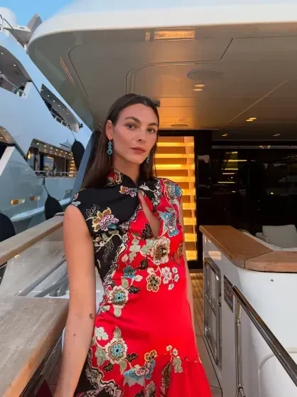 Поцелуи и флирт: Леонардо ДиКаприо засняли с его девушкой Витторией Черетти на яхте