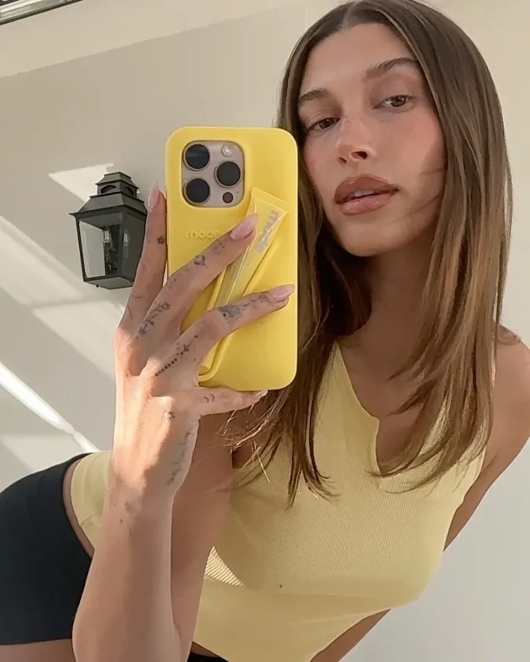 Российская модель Аня Горяинова снялась для бренда Хейли Бибер