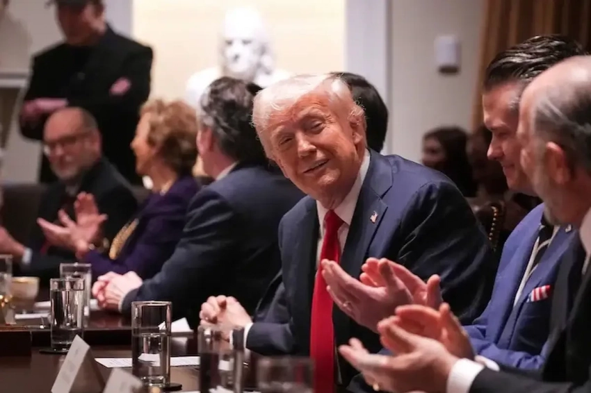 Трамп обсудил с еврочиновниками гарантии безопасности для Украины «за пределами» НАТО