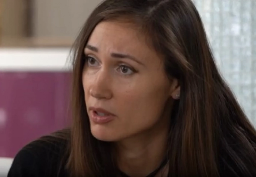 "Я ему носки стирала, ела доширак". Елена Товстик рассказала о скандальном разводе и романе своего мужа с Полиной Дибровой