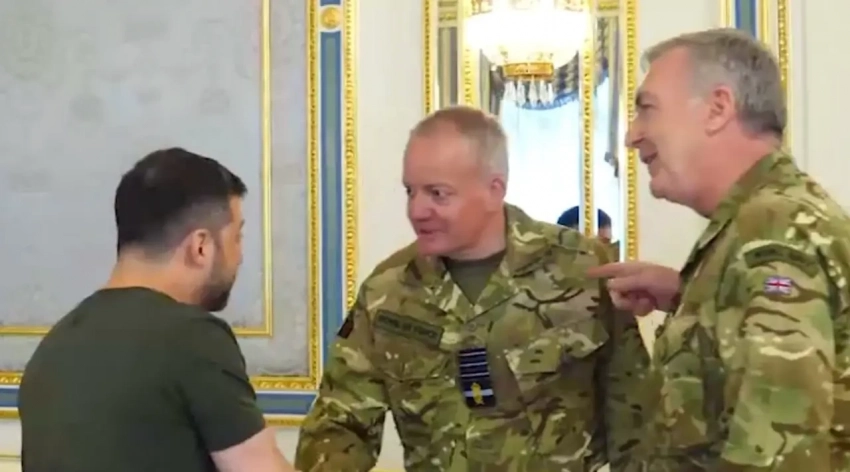 В Киев приехал очередной визитер - главком ВС Британии адмирал Радакин