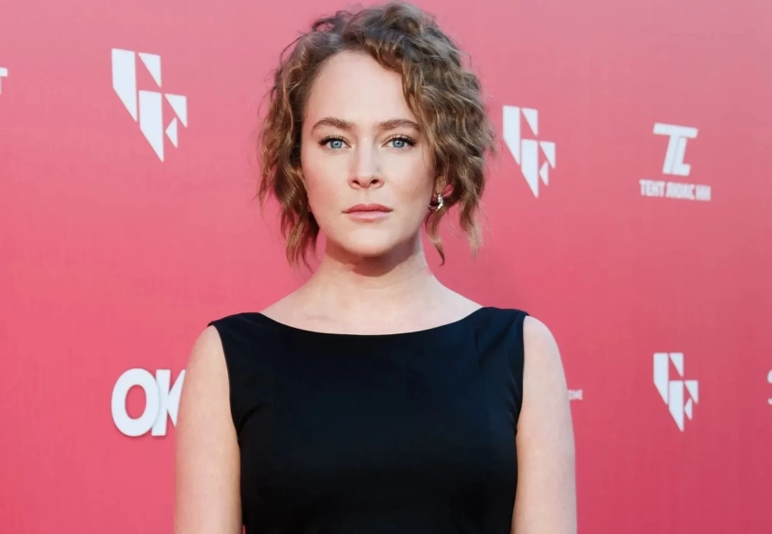 Аглаю Тарасову задержали с наркотиками