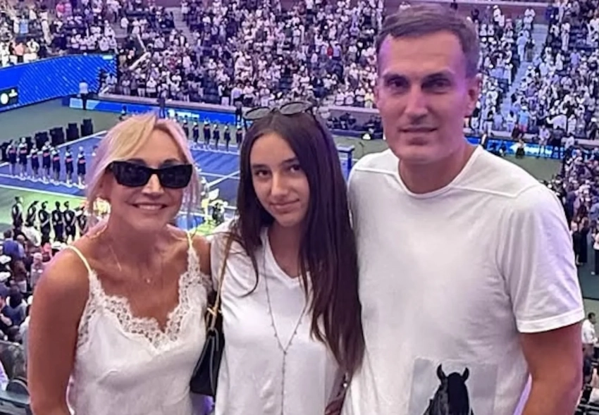 Кристина Орбакайте с мужем и дочерью посетила турнир US Open в Нью-Йорке