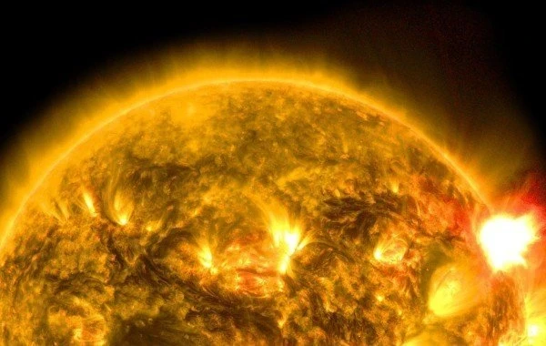 Магнитная буря 19 ноября 2025 года: метеопатов вновь настигнут сильные головные боли