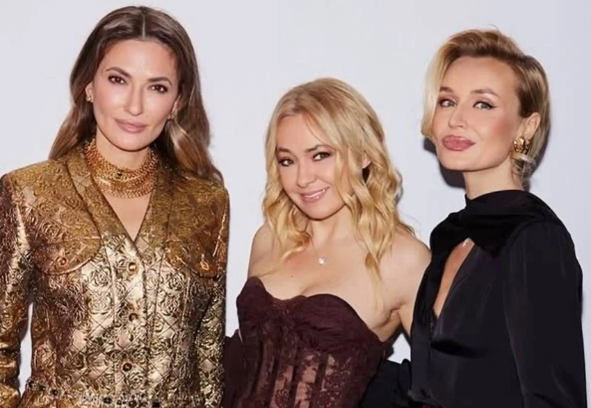 Снежанна Георгиева, Яна Рудковская, Полина Гагарина на спектакле с участием Екатерины Варнавы и жениха Евгении Медведевой