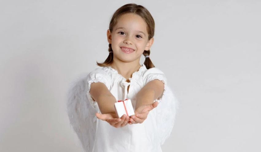 В День матери, 30 ноября 2025 года, можно поздравить красивыми словами в прозе и открытками